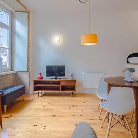 Youropo - The Tower Apartment *