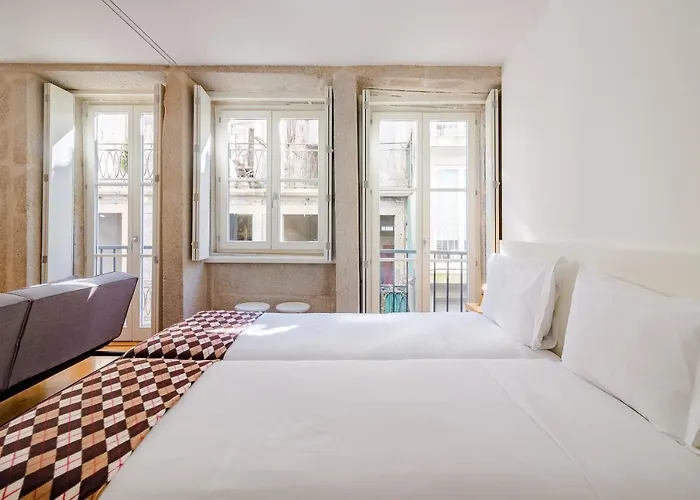 Youropo - The Tower Apartment *