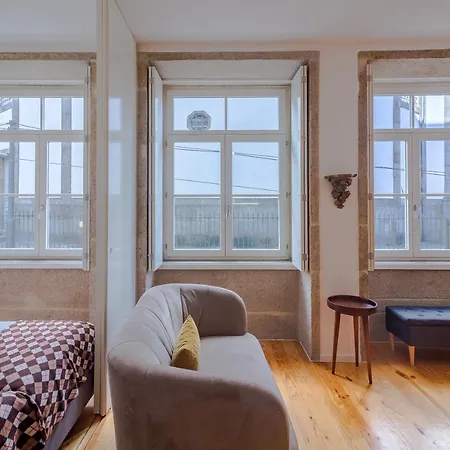 Youropo - The Tower דירה