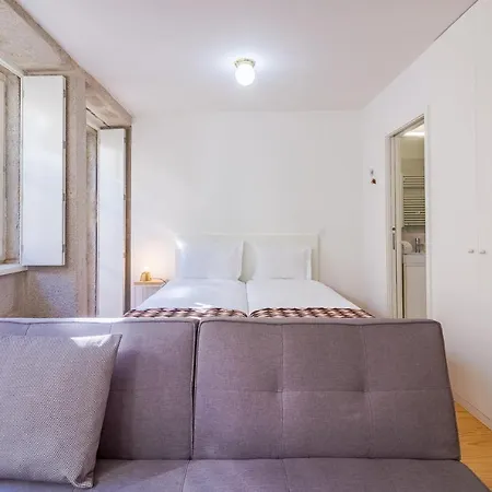 Апартаменты Youropo - The Tower Порту