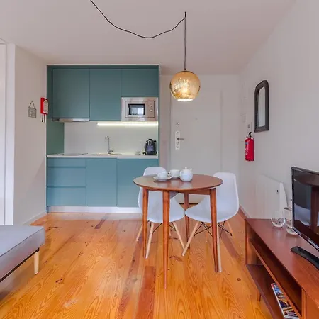 Апартаменты Youropo - The Tower Порту