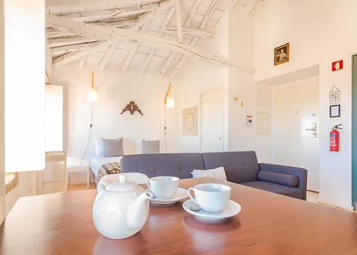 Youropo - The Tower Oporto